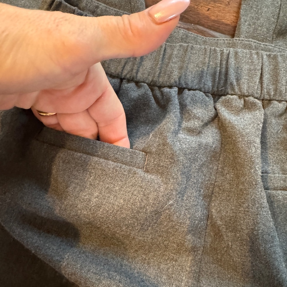 Women’s Banana Republic Hayden Tapered Pant in Heathered Charcoal- Size 2 - Picture 8 of 15